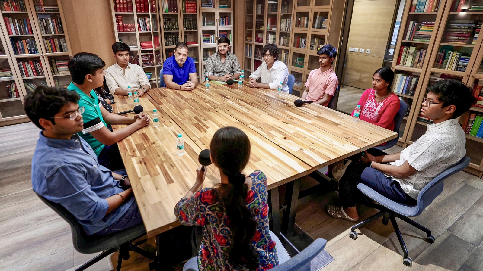 CBSE row: Rahul Gandhi Meets students, takes dig at government | India News