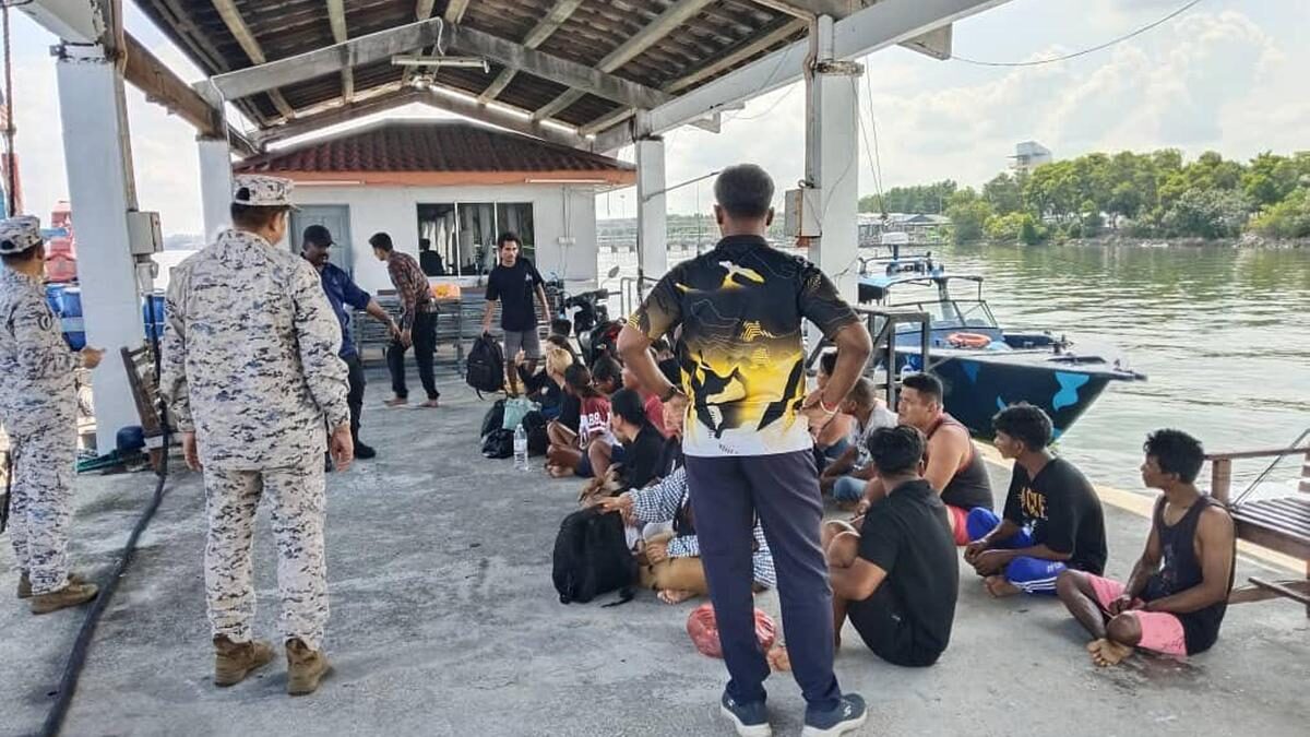 Malaysia ends Indonesia migrant boat search, 16 bodies recovered