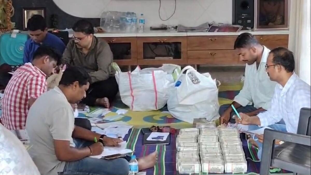 ACB raids HMWSSB General Manager’s properties, recovers ₹1.05 crore cash during searches