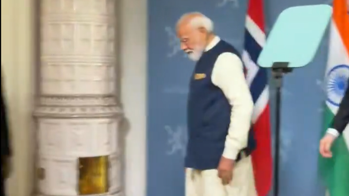 ‘World sees compromised PM panic’: Rahul slams Modi for ‘not taking’ Norwegian journalist’s questions
