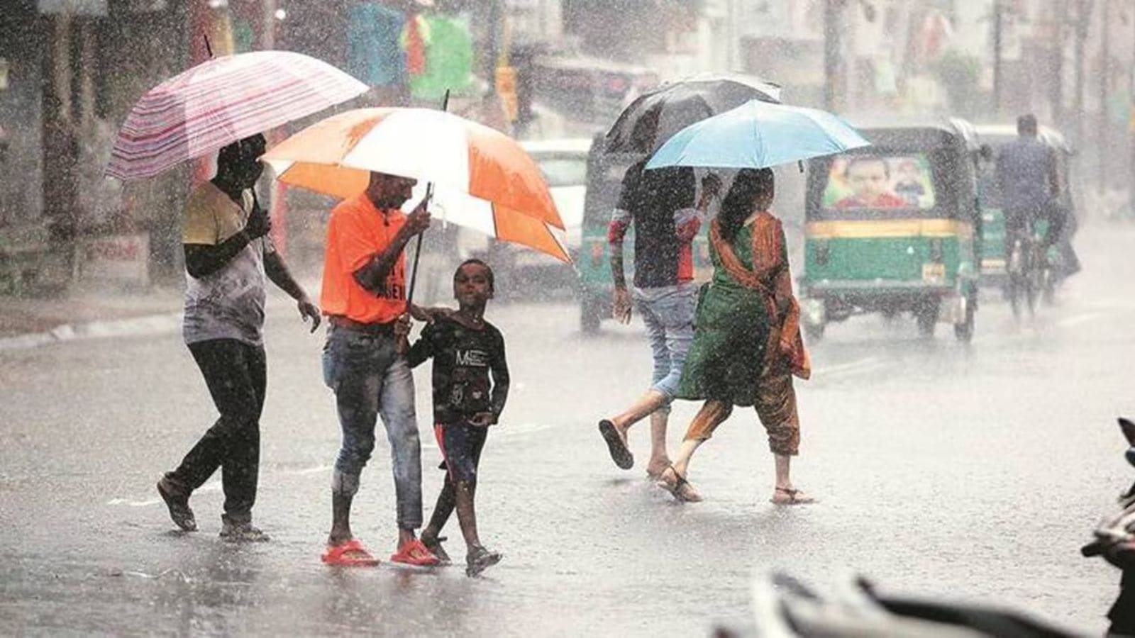 Mumbai wakes up to first pre-monsoon showers; yellow alert for tomorrow across Konkan | Mumbai News