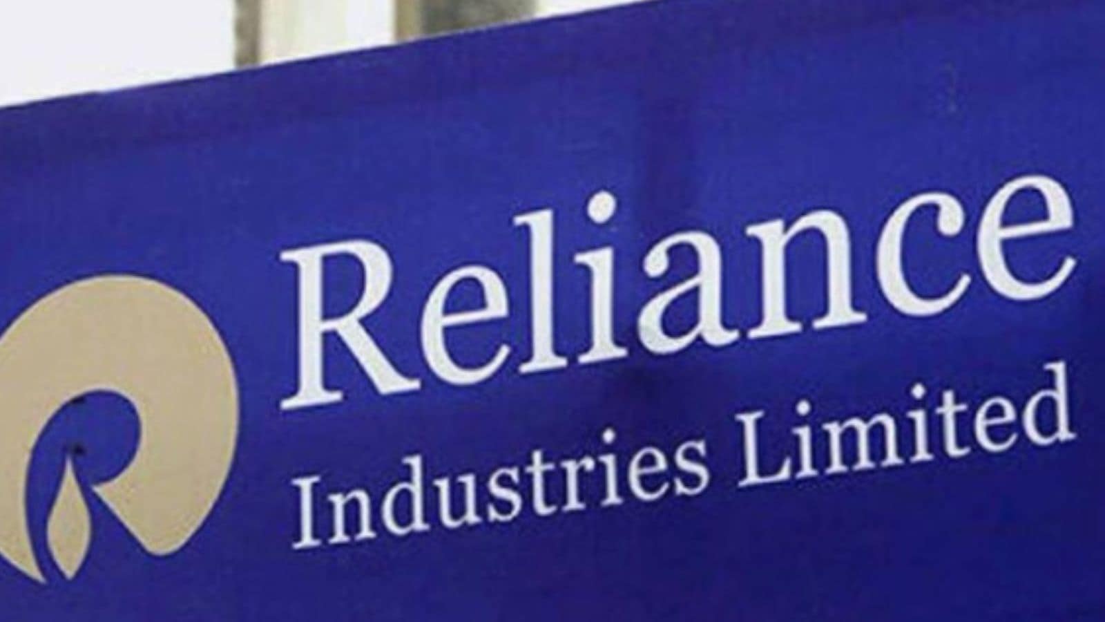 Reliance set to operationalise 40 GWh battery storage capacity in second half of 2026 | Business News