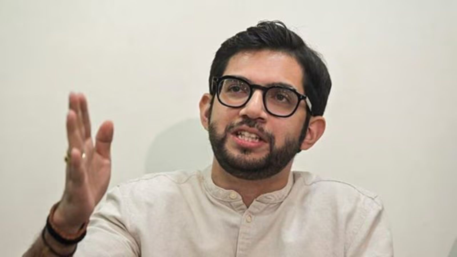 Ahir’s exit dents Sena (UBT) in Worli, gives Shinde camp leader who built Aaditya’s political base | Mumbai News
