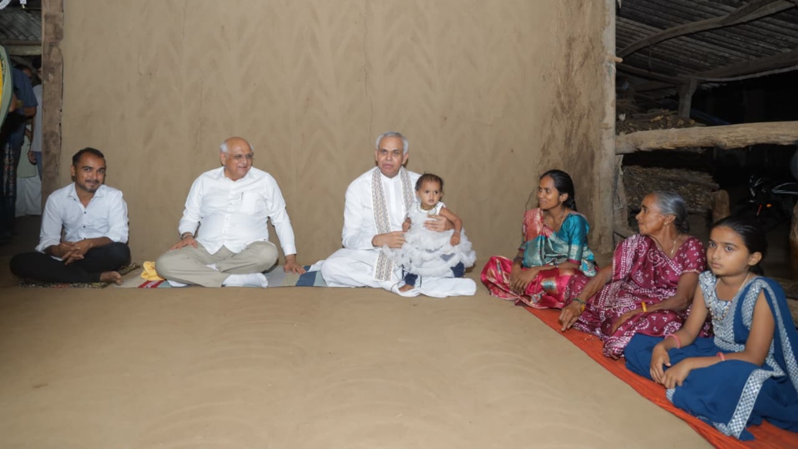 CM, Bhupendra Patel Governor dine at farmer’s home, underline importance of water conservation & tree plantation | Ahmedabad News