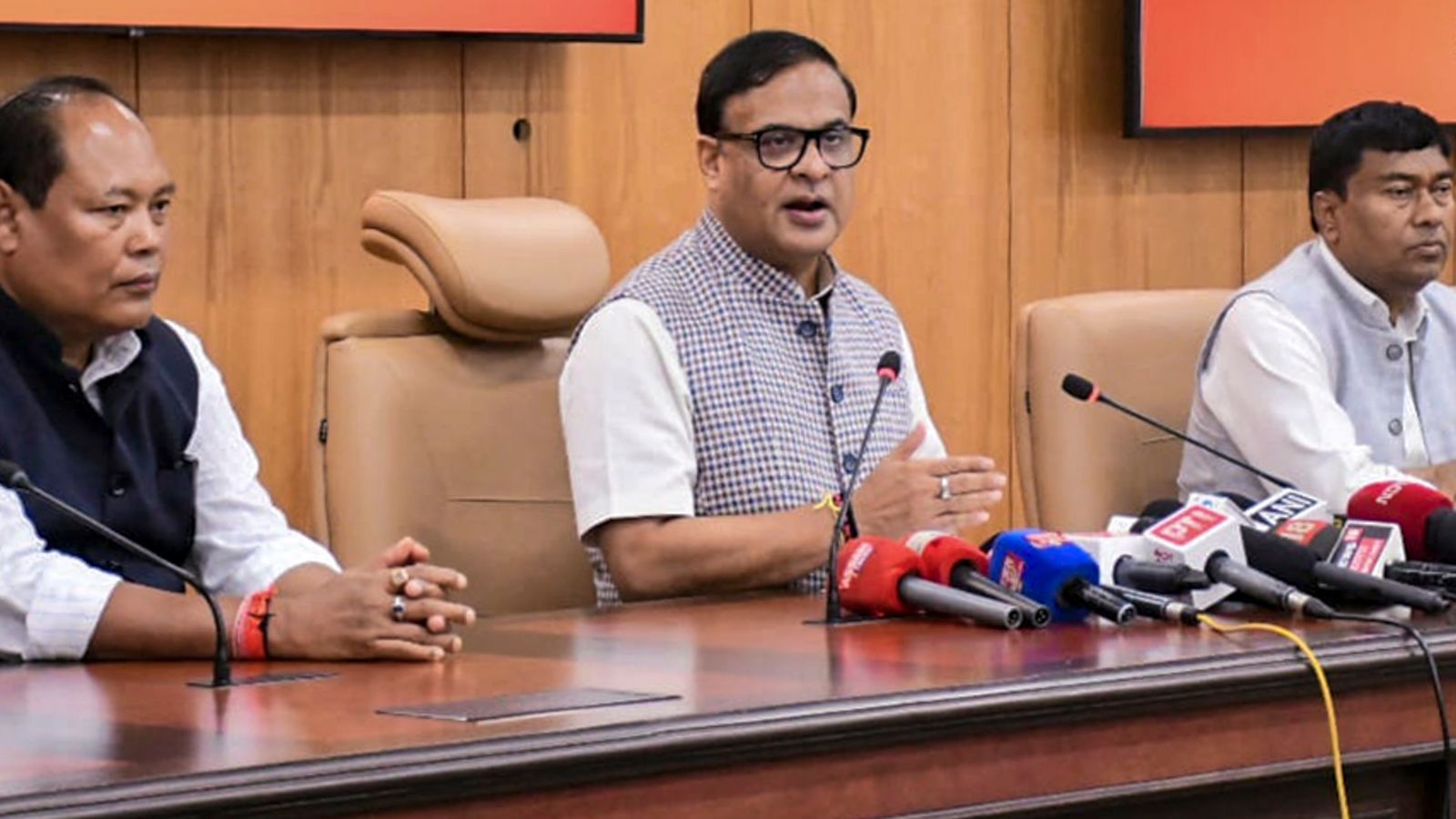 Can Himanta Sarma government in Assam stop Aadhaar cards for all above 18? Experts differ | India News