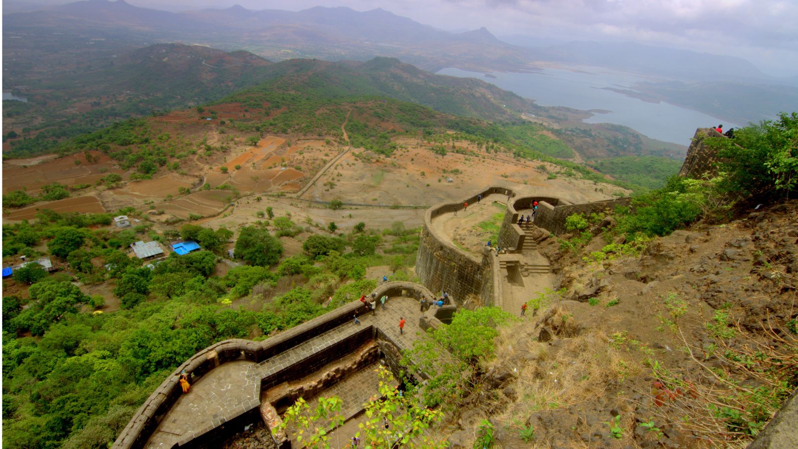 24-yr-old dies after falling into valley at Lohagad Fort | Pune News