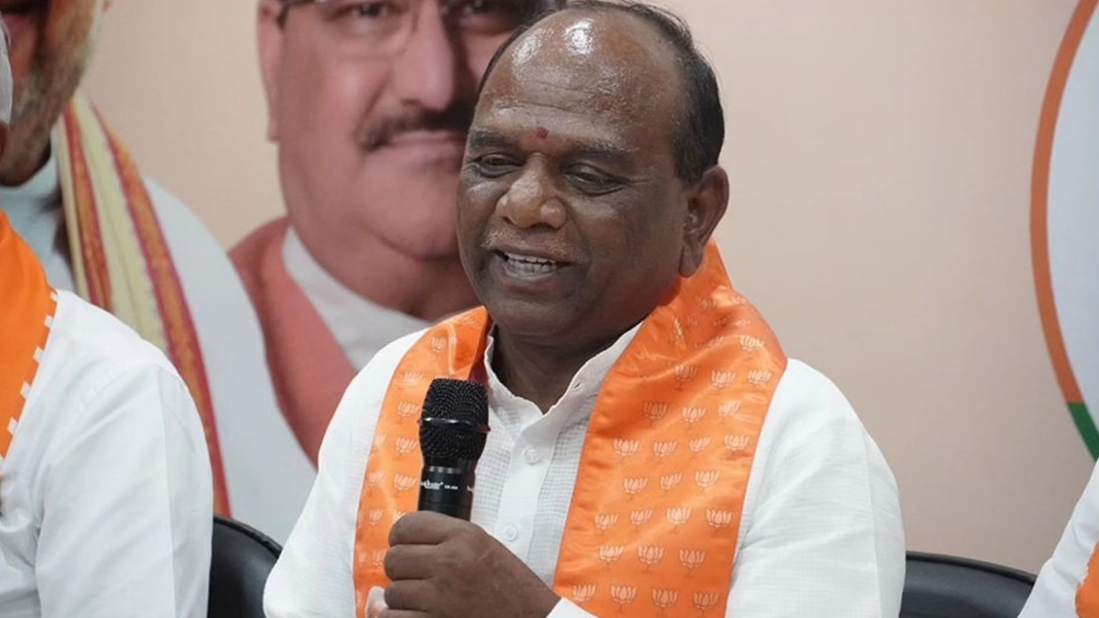 Why BJP gives a long lease to Gujarat in-house dissenter Mansukh Vasava | Political Pulse News