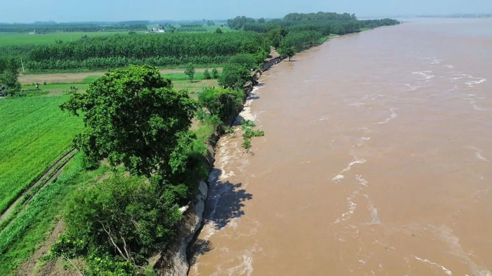 Monsoon around the corner, river desilting started at 52 sites against 182 identified flood-prone points | Chandigarh News