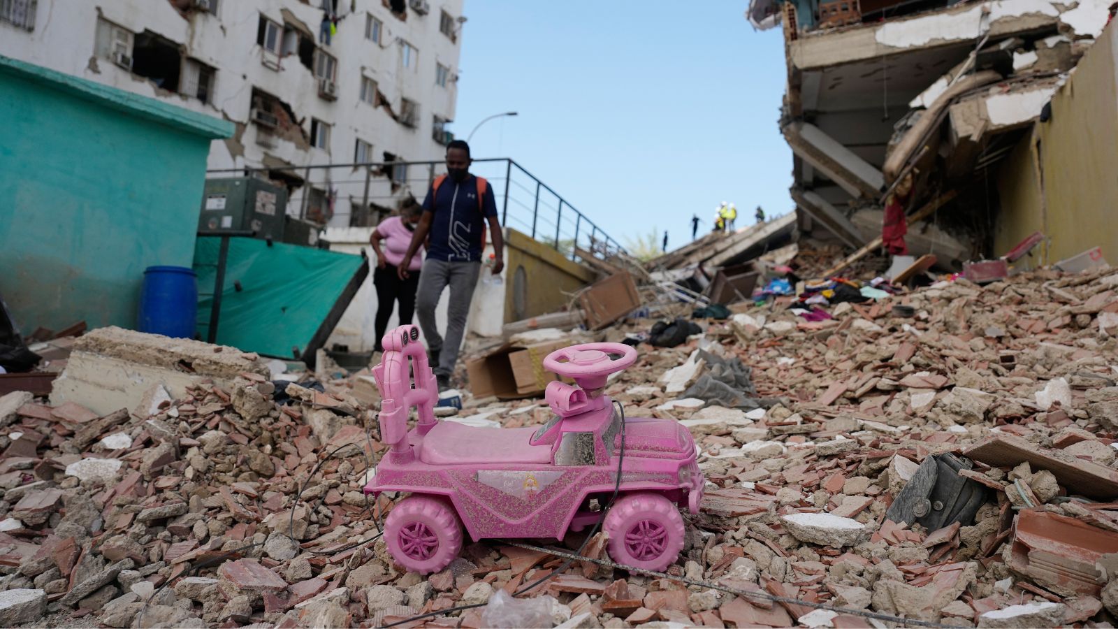 Desperation mounts as earthquake death toll rises to 1,430 in in Venezuela | World News