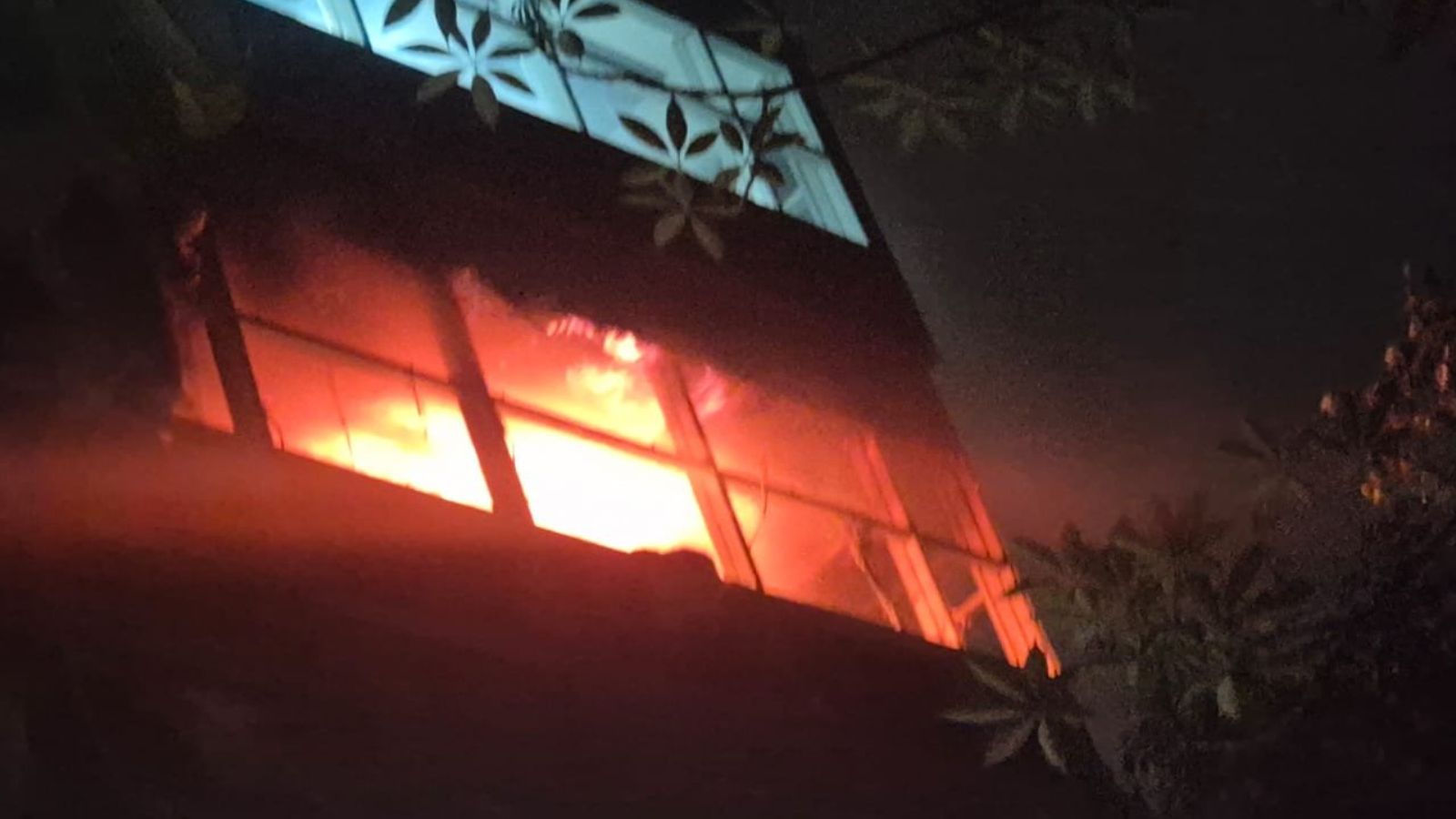 How a massive Delhi data centre fire triggered a crisis for Matrix Cellular and Google Cloud
