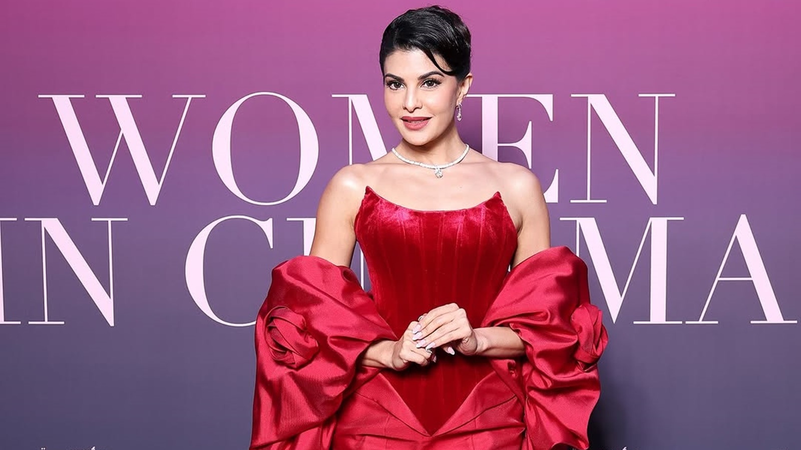 Jacqueline Fernandez Masters Advanced Hip-Opening Yoga Flow
