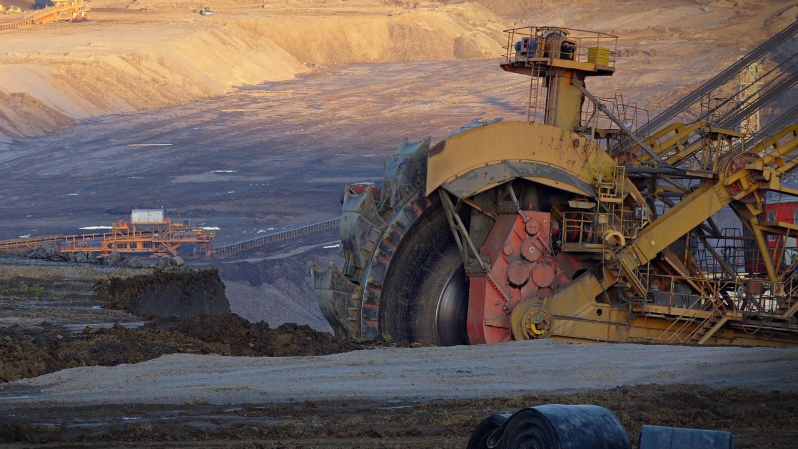 Chhattisgarh tightens minor mineral rules, raises penalties for illegal mining | News Today News