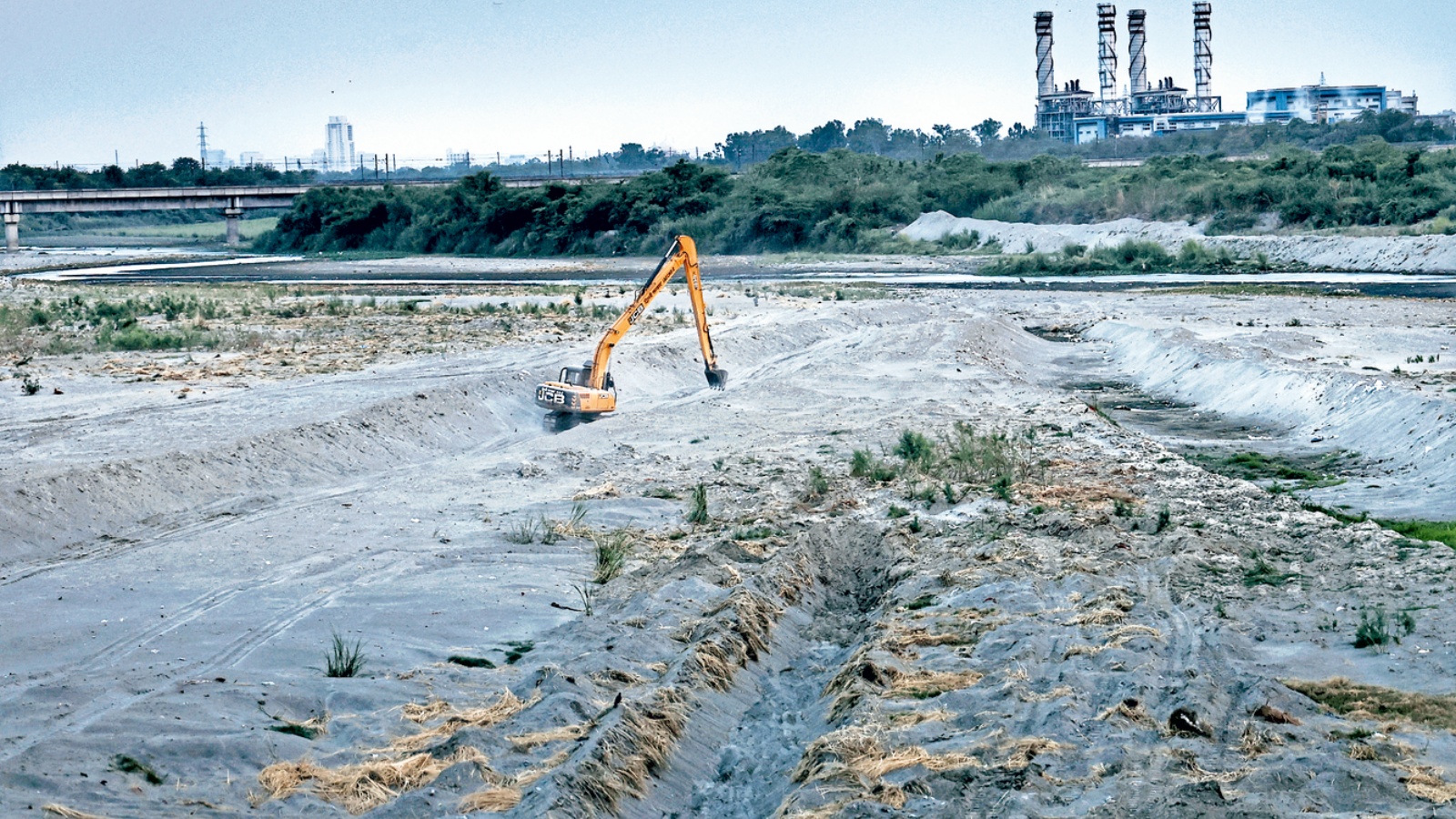 Ecological concerns emerge as Delhi runs out of space to dispose drain silt | Delhi News