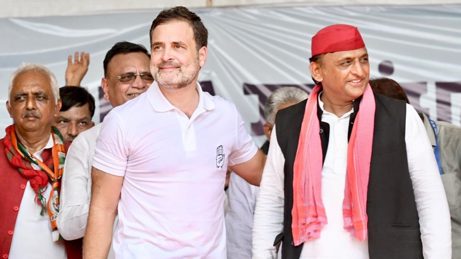 UP polls looming, why Samajwadi Party, Congress brace for hurdles in sealing seat deal | Political Pulse News