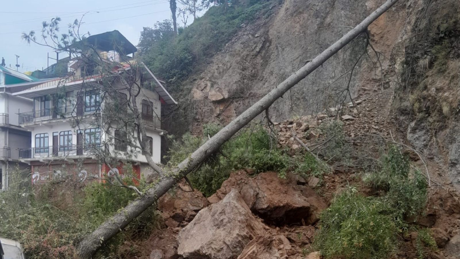 Landslide shuts key Shimla bypass, traffic diverted | Chandigarh News