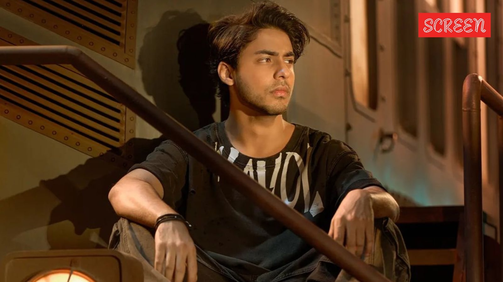 Aryan Khan crouches in packed lift, man falls amid chaos at Raghav Juyal’s birthday | Bollywood News