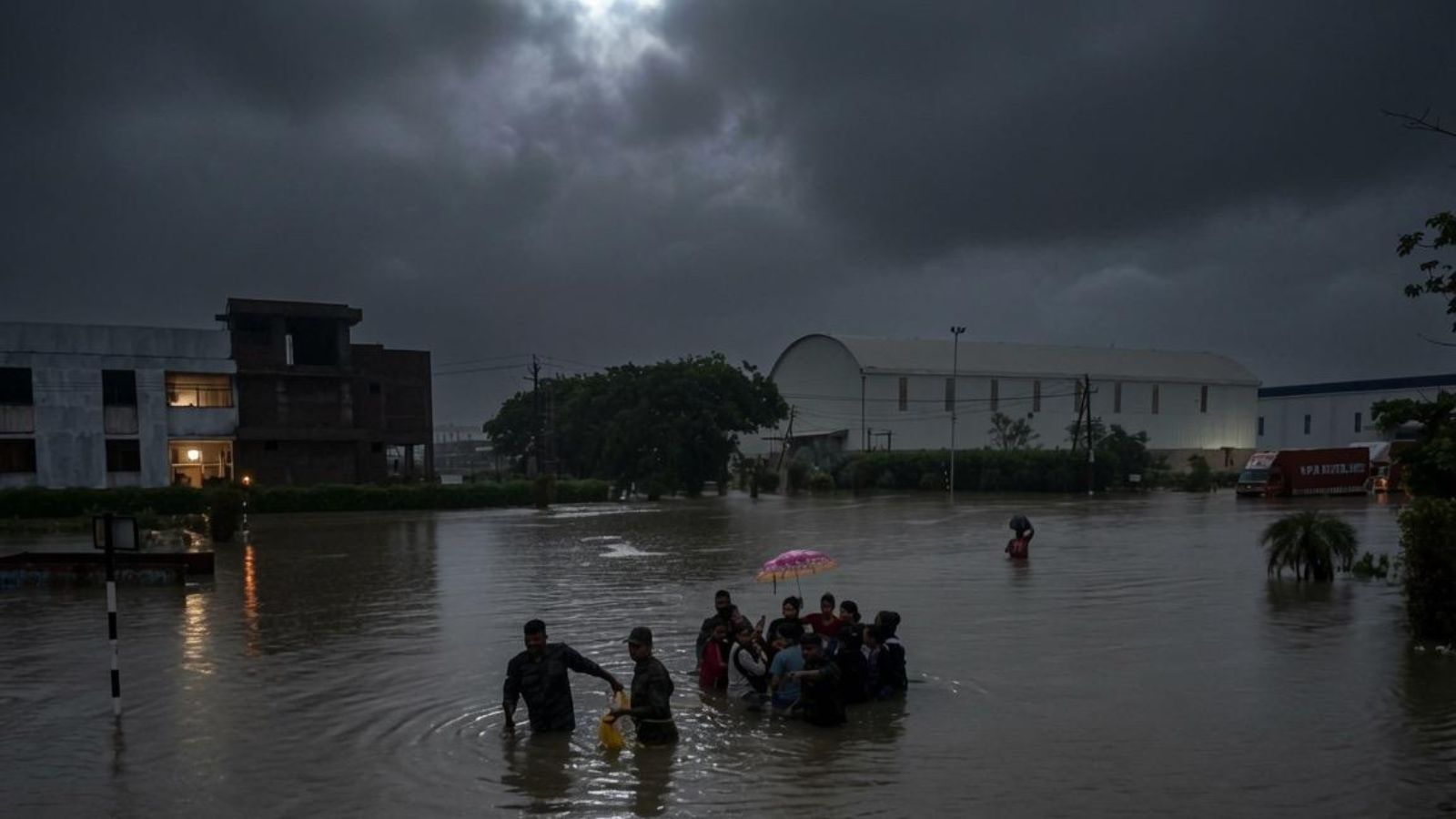 40 killed in Gujarat; Army & police rescue hundreds stranded in flooded industrial park, warehouse on Sarkhej-Bavla highway | Ahmedabad News