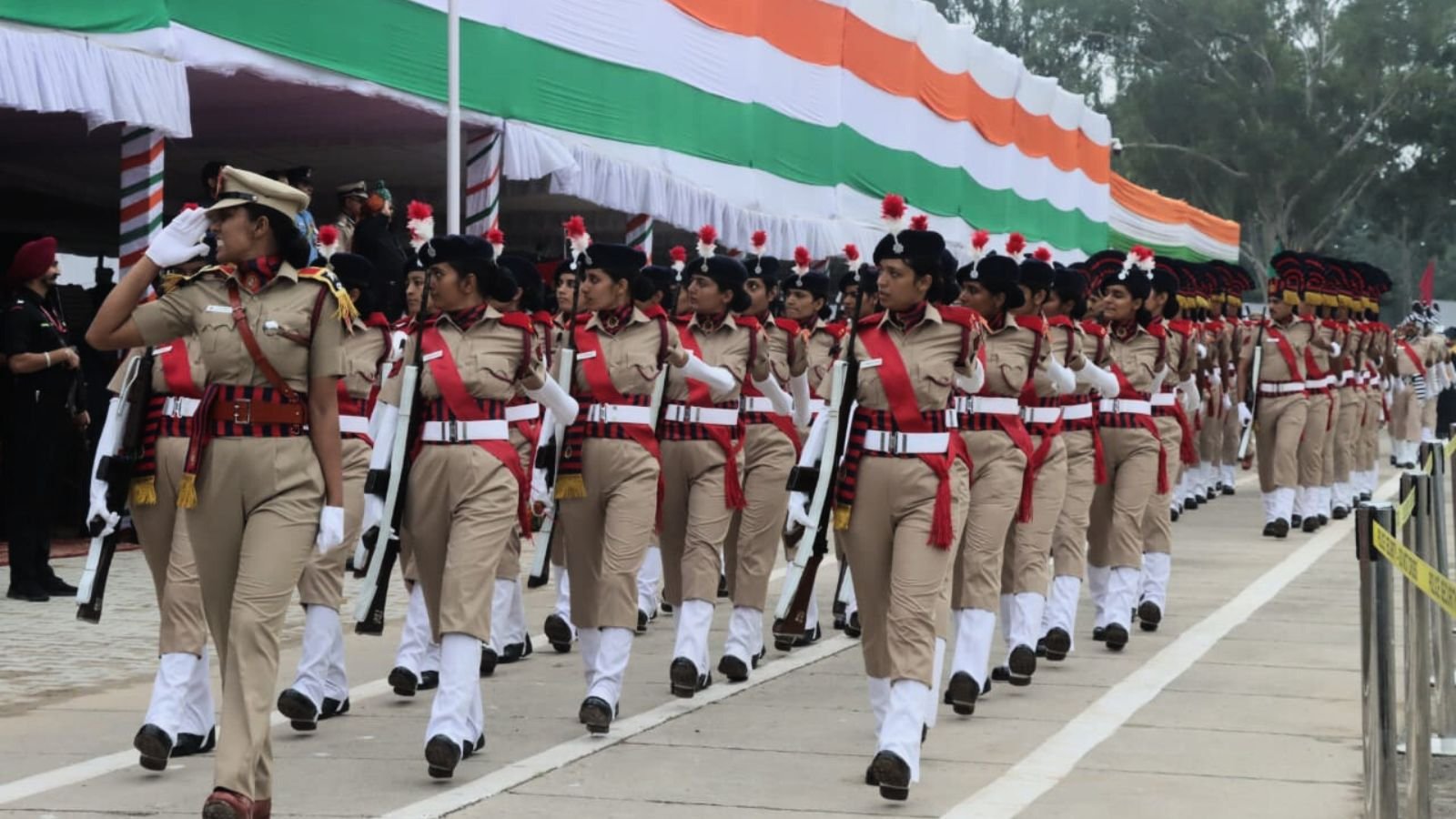 Ahead of Independence Day, Intel flags ISI-backed plan of petrol bomb attacks in Punjab | Chandigarh News