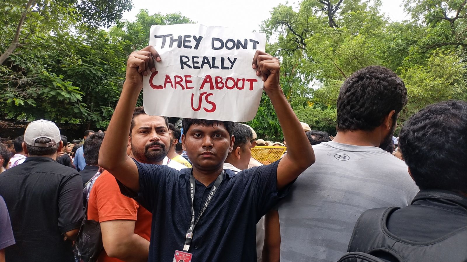 Fought with family, travelled unreserved: Why Mumbai’s youth went to Delhi for CJP’s ‘Chalo Sansad’ | Mumbai News