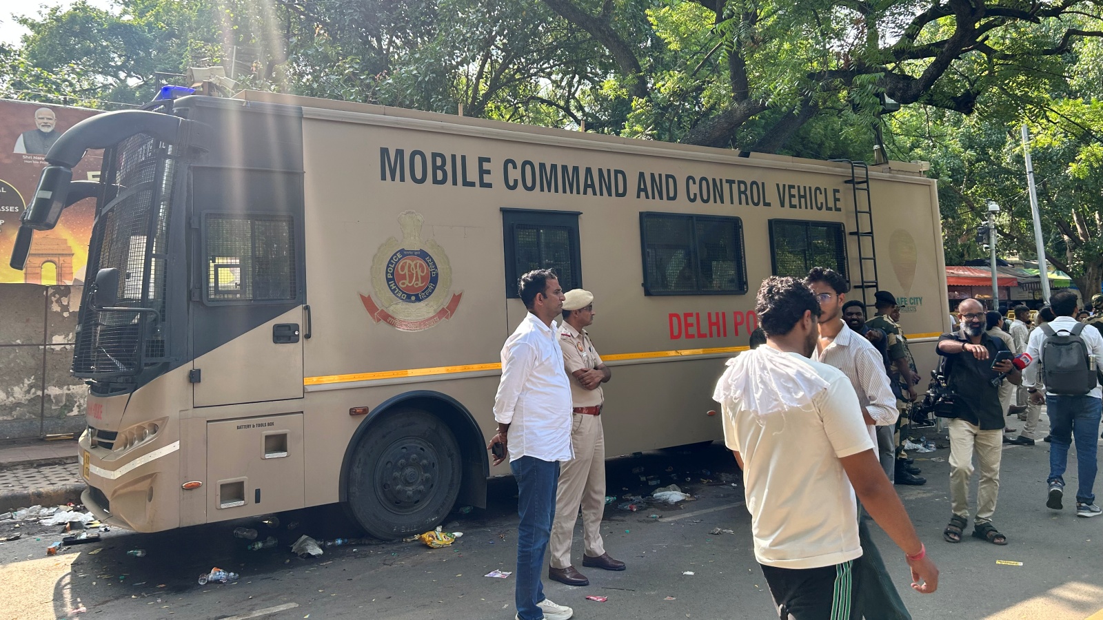 With 360-degree cameras, AI facial recognition, police monitor Jantar Mantar protest | Delhi News