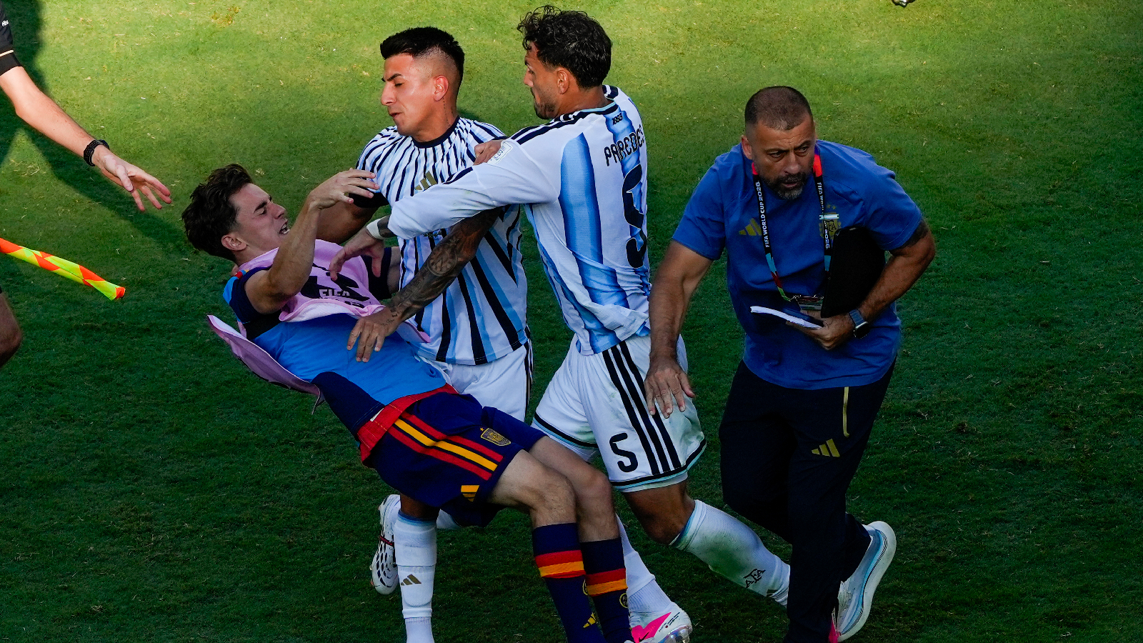 de la Fuente slams Argentina conduct after WC final