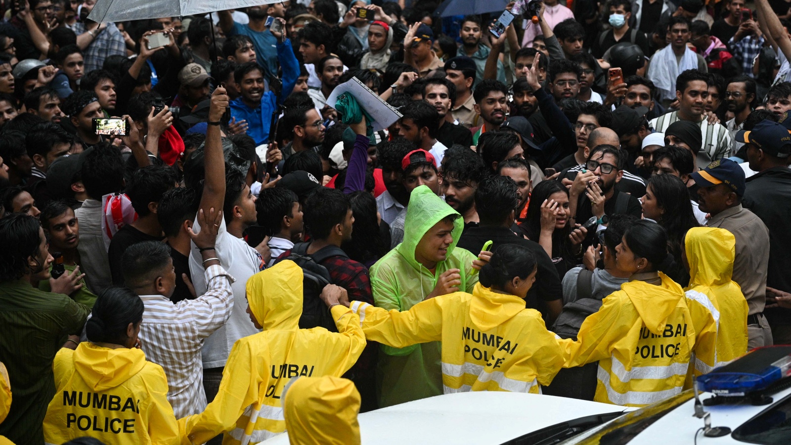 ‘Stay home, share your live location’: How Mumbai Police tried to keep students off CJP protests | Mumbai News