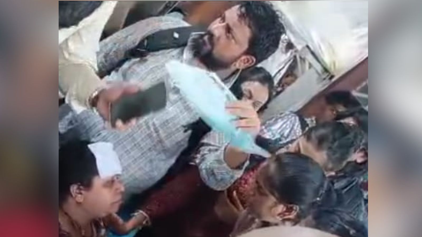 Mumbai AC locals: Passengers can now deboard if cooling fails after Mulund scare | Mumbai News