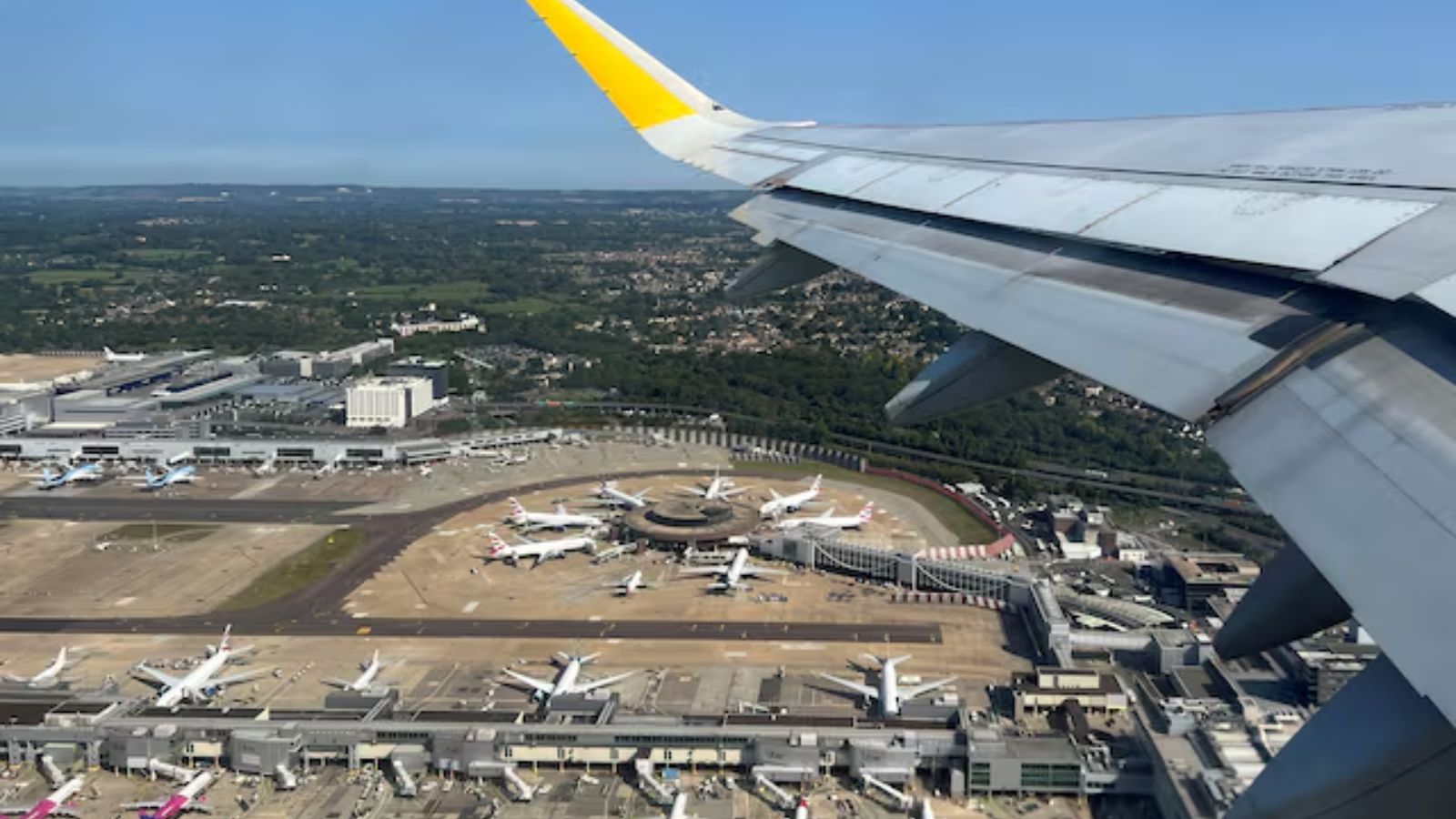 London’s Gatwick Airport hit by major water outage; toilets, restaurants shut | World News