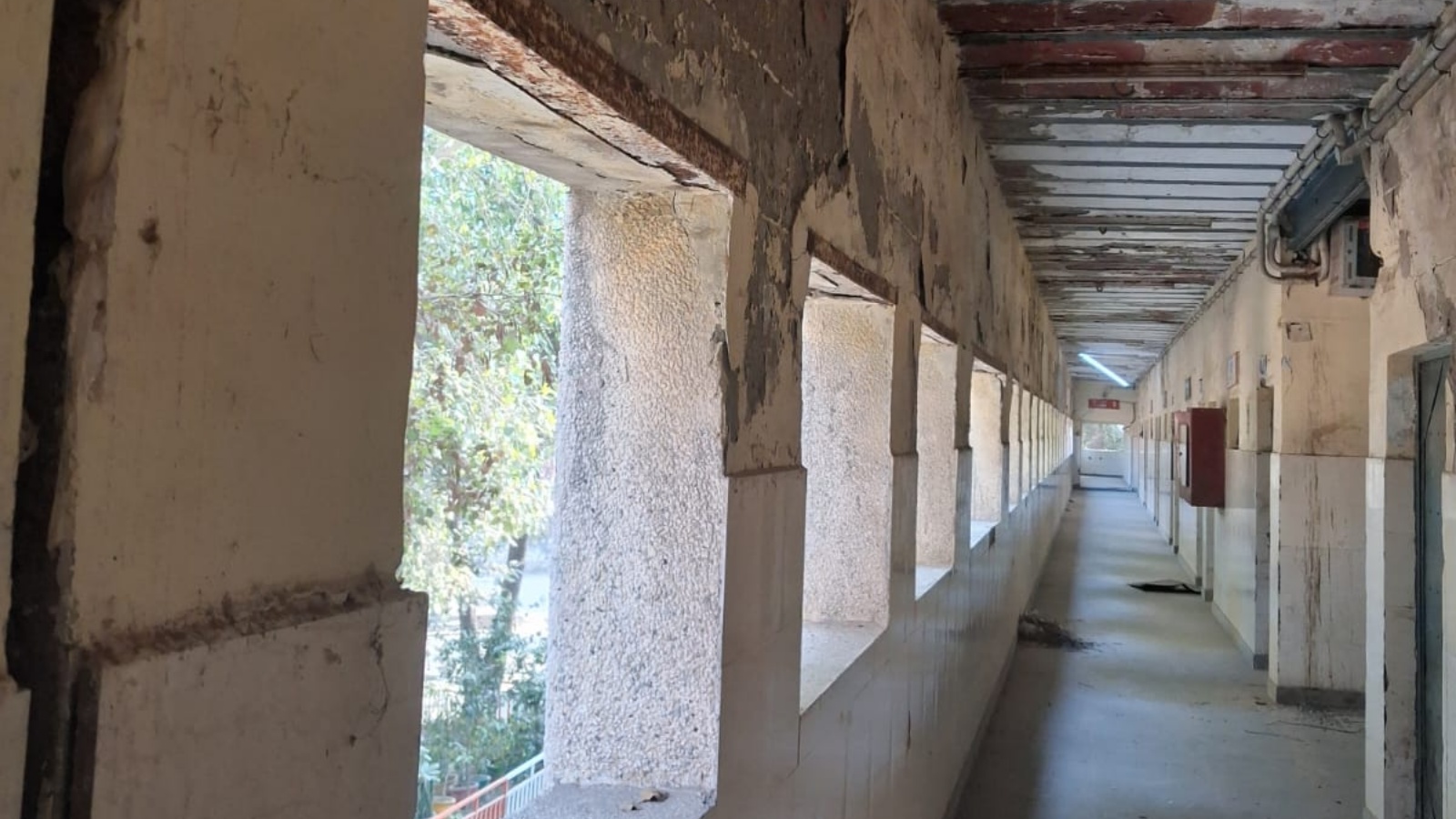 1 in 10 government school buildings in Delhi ‘unsafe’, ‘dangerous’; seven may be razed soon | Delhi News