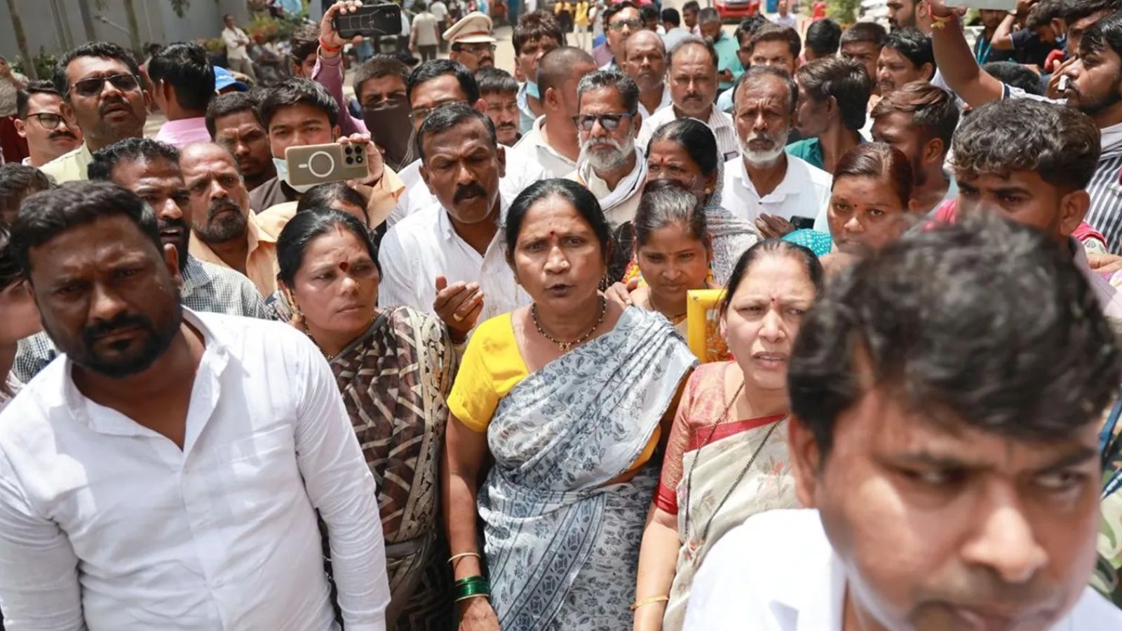 Latest Breaking News From India, Delhi, Mumbai & Around the World