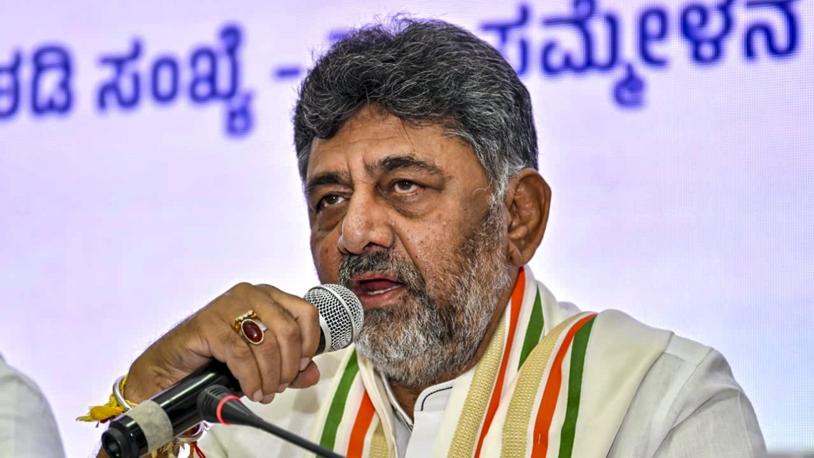 Karnataka tells power supply companies to oppose private players’ entry | Cities News